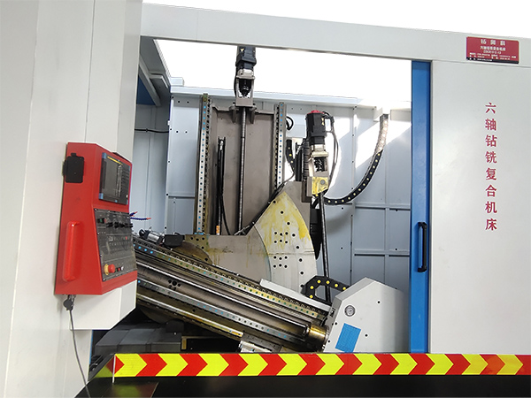 六轴钻铣深孔机床